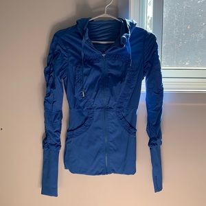 Lululemon | blue running jacket